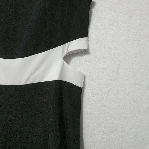 Dress - Picture 3 of 7